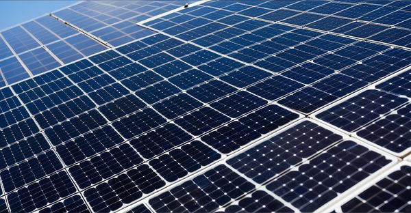 Panneau solaire photovoltaïque : guide pour réduire votre facture énergétique