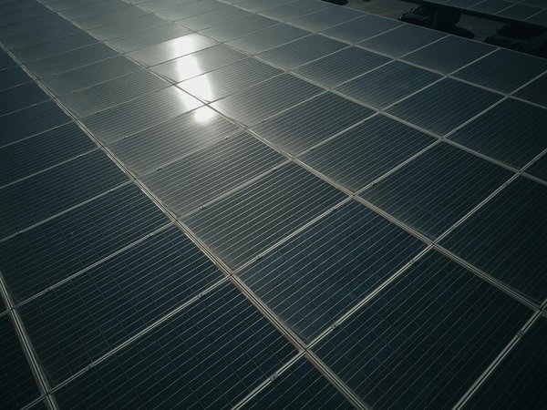 Panneaux solaires : avis et conseils pour choisir efficacement